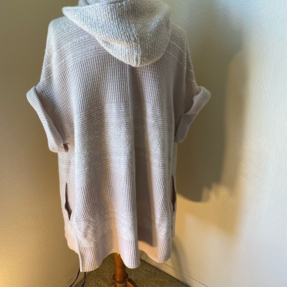 Intermix Knit Cardigan Women’s Size M Pale Pink Open Hooded Short Sleeve Kimono - Picture 2 of 8